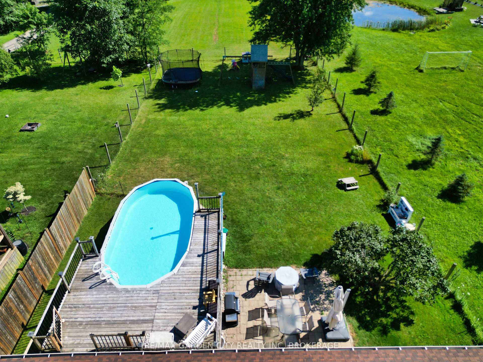 Photo 41 of 828 Foss Road, Pelham, Fenwick — HOMEH