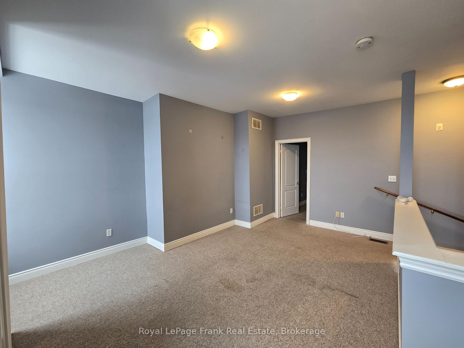 Photo 5 of Unit 208, 54 King Street E, Clarington, Bowmanville — HOMEH