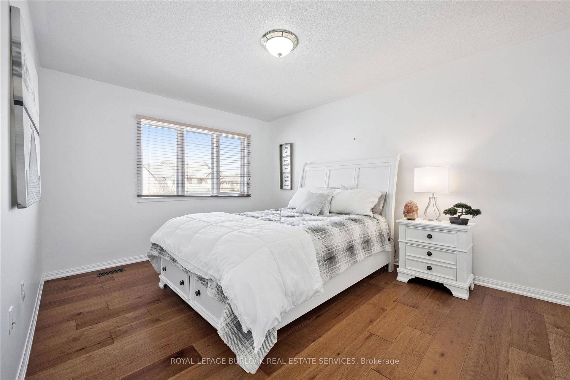 Photo 17 of 5147 Ravine Crescent, Burlington, Orchard — HOMEH