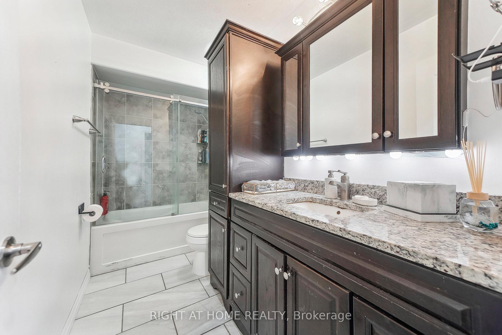 Photo 16 of 640 Tate Avenue, Hamilton, Parkview — HOMEH