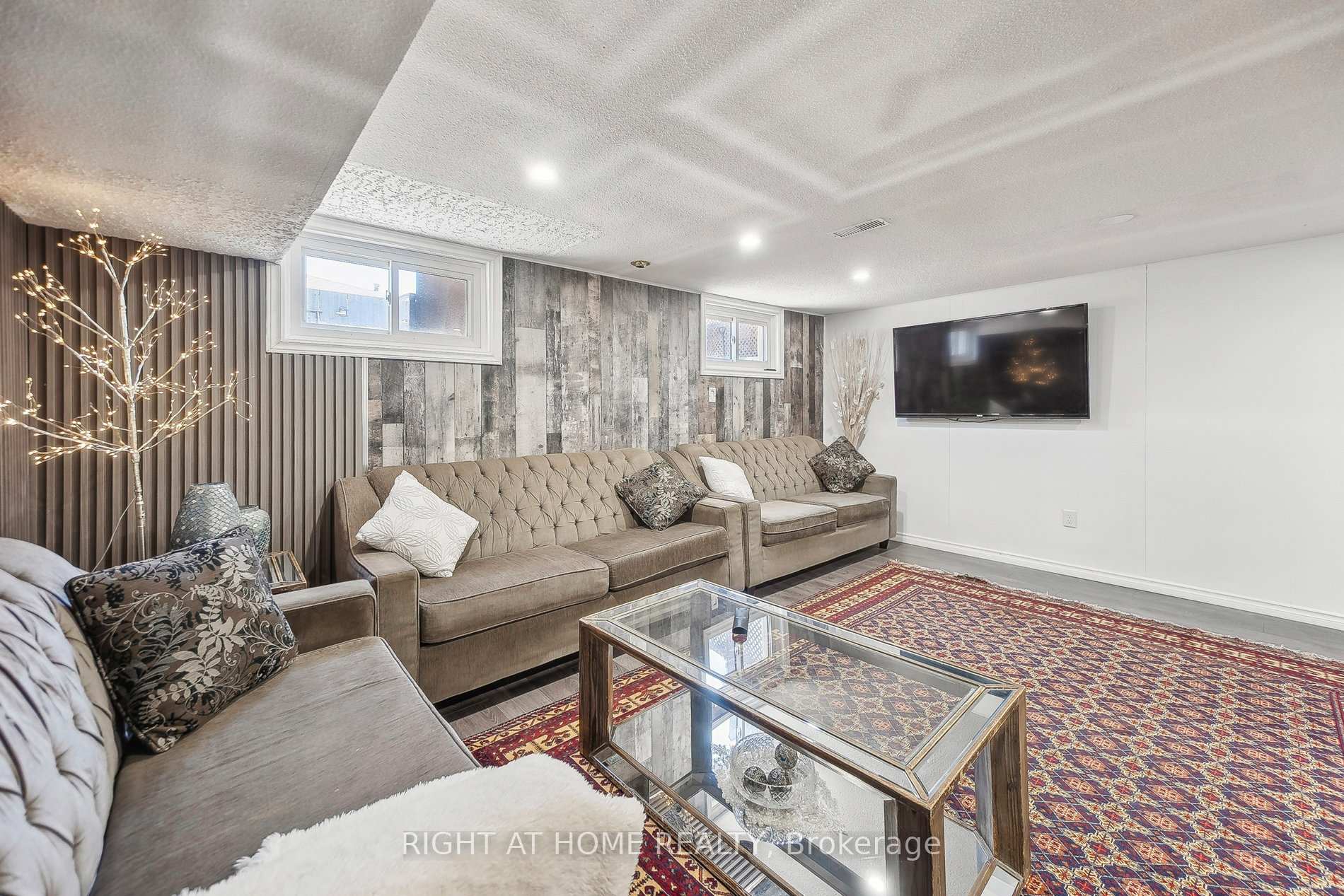 Photo 19 of 640 Tate Avenue, Hamilton, Parkview — HOMEH