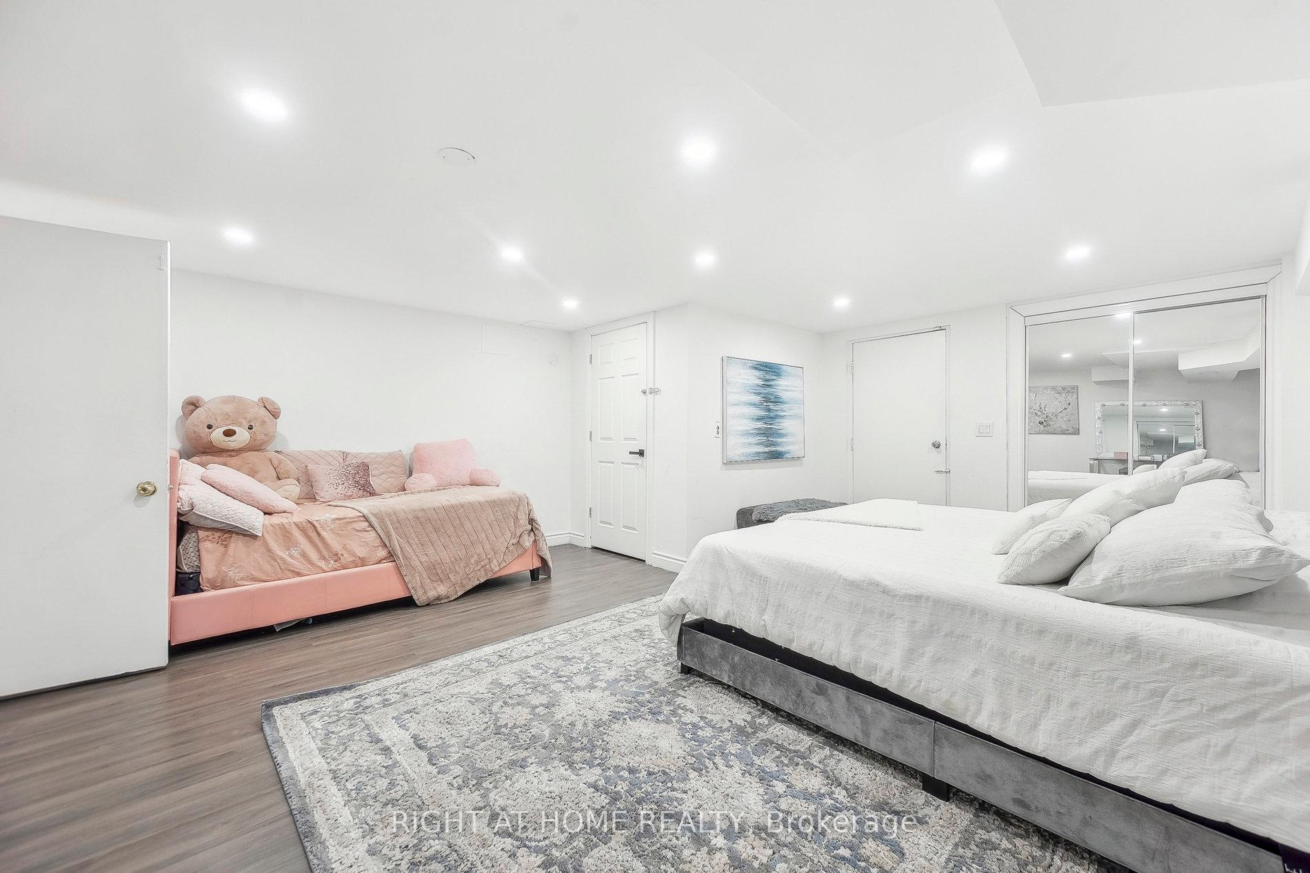 Photo 22 of 640 Tate Avenue, Hamilton, Parkview — HOMEH