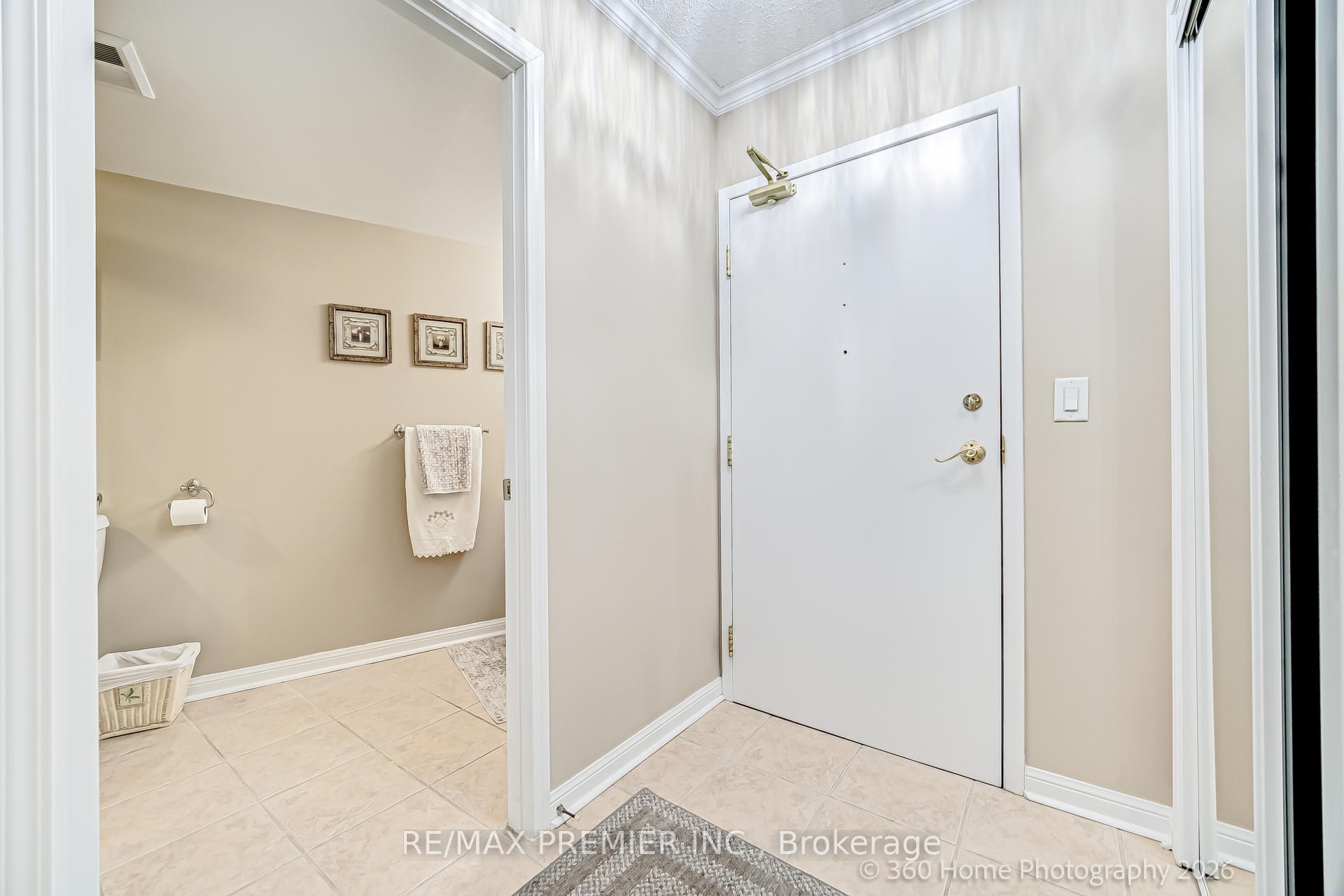 Photo 7 of Unit 311, 2500 Rutherford Road, Vaughan, Maple — HOMEH