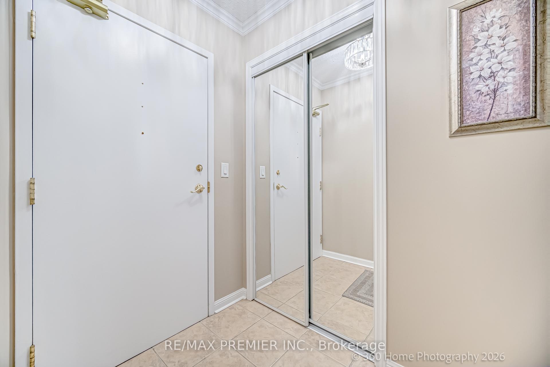 Photo 8 of Unit 311, 2500 Rutherford Road, Vaughan, Maple — HOMEH