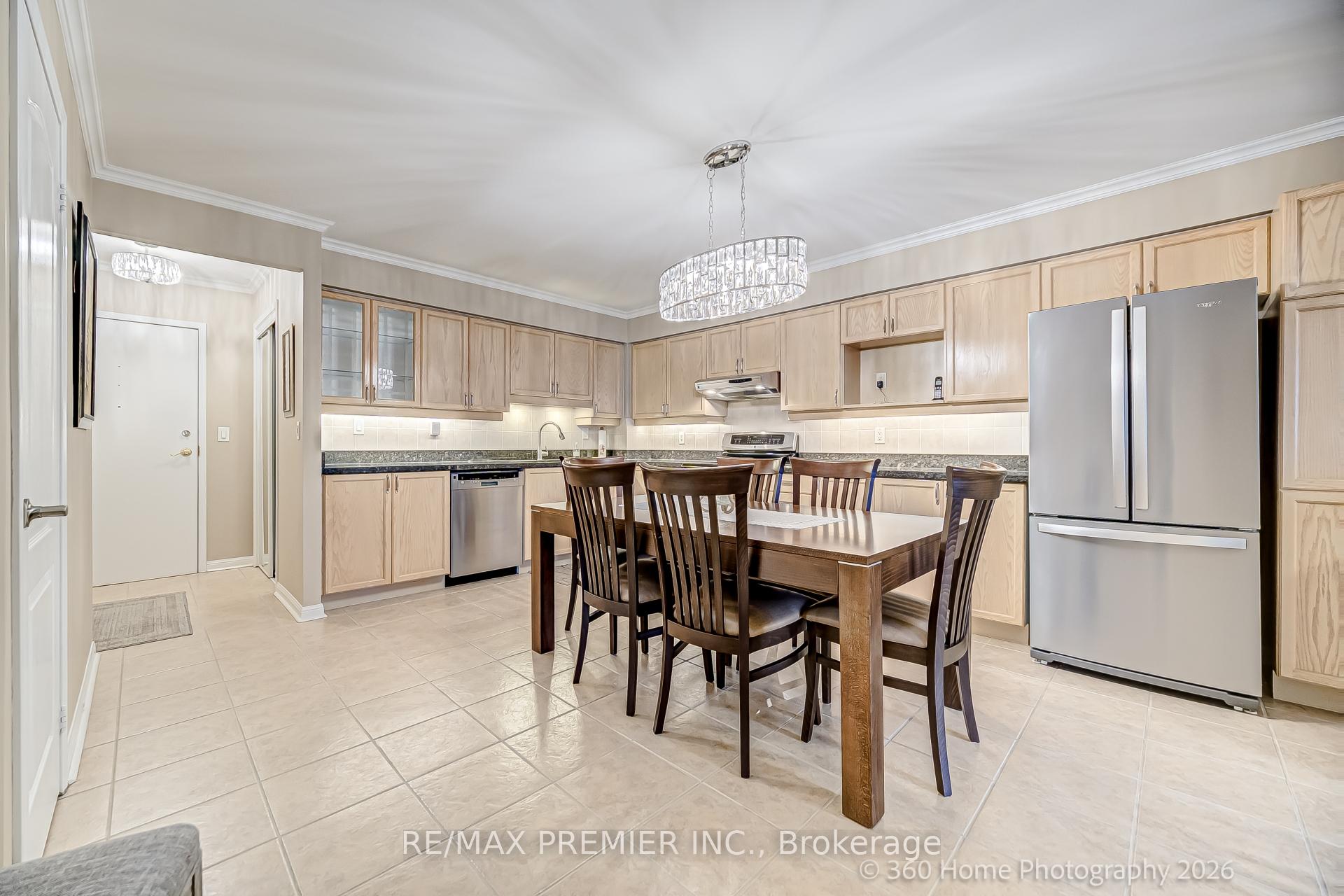Photo 11 of Unit 311, 2500 Rutherford Road, Vaughan, Maple — HOMEH