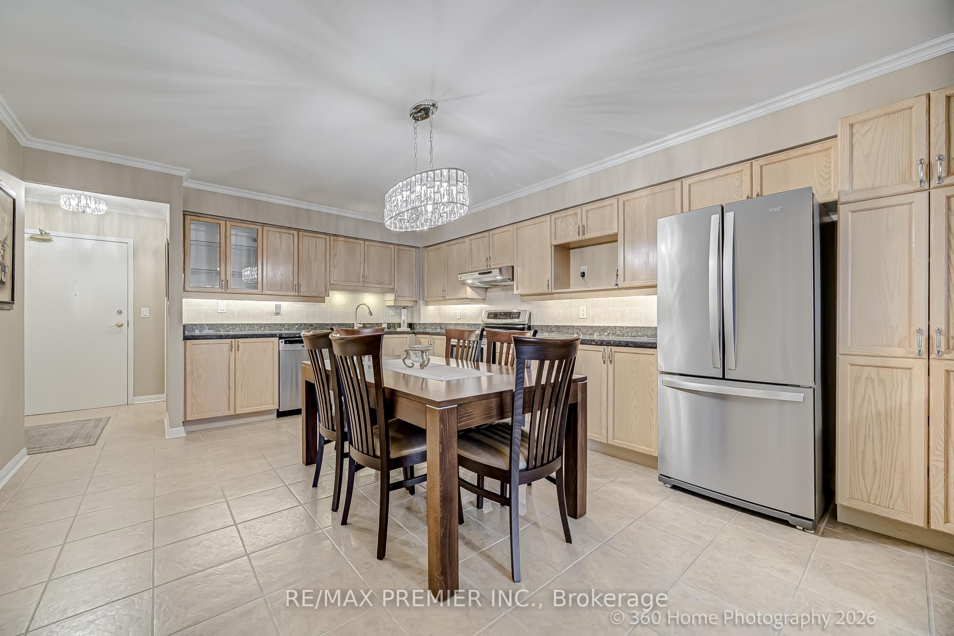 Photo 12 of Unit 311, 2500 Rutherford Road, Vaughan, Maple — HOMEH