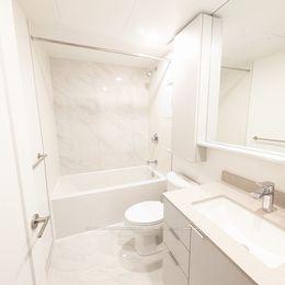 Photo 7 of Unit 705, 8 Cedarland Drive, Markham, Unionville — HOMEH