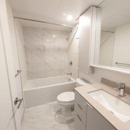 Photo 8 of Unit 705, 8 Cedarland Drive, Markham, Unionville — HOMEH