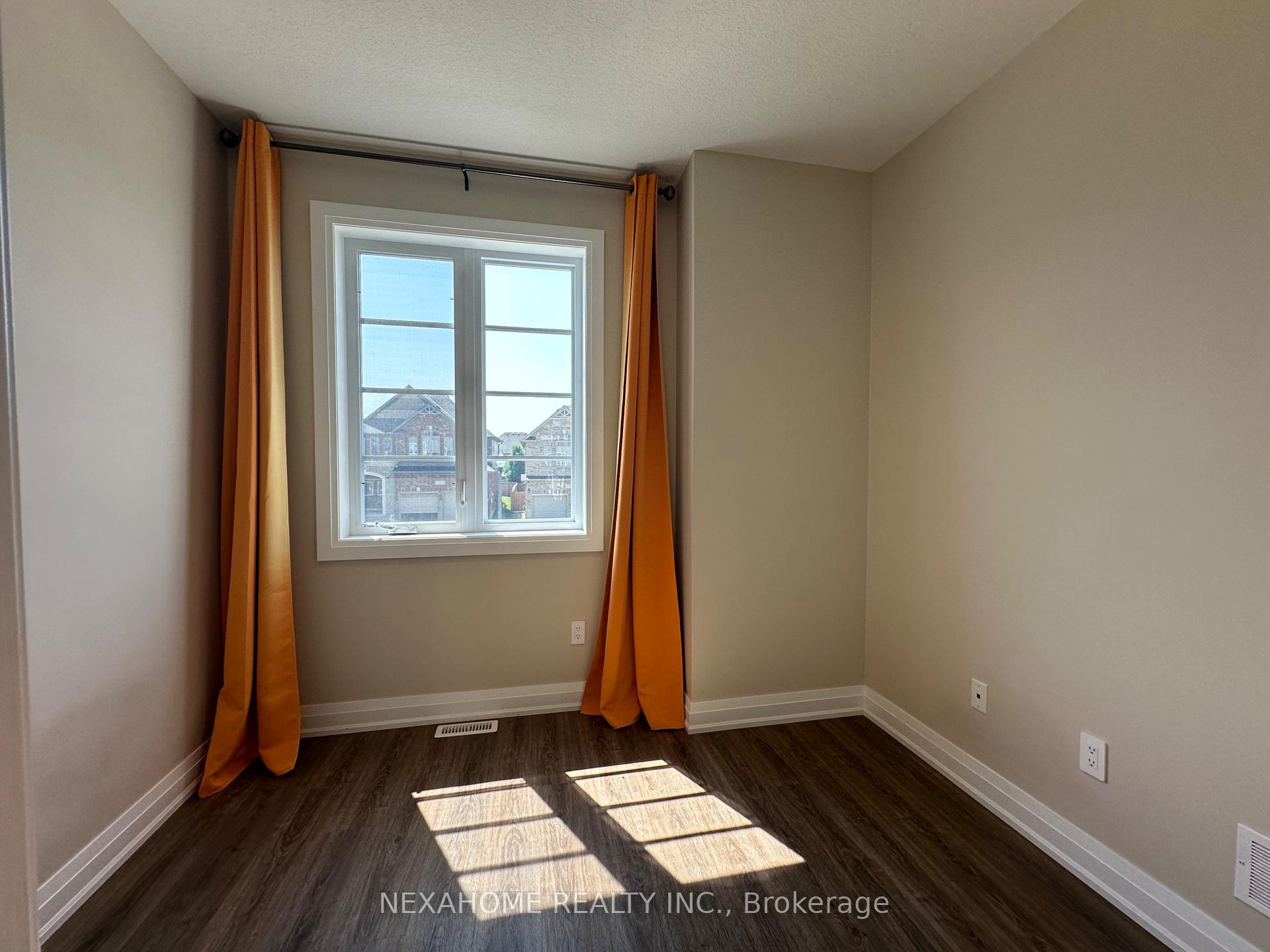 Photo 17 of 2355 Callingham Drive, London, North R — HOMEH