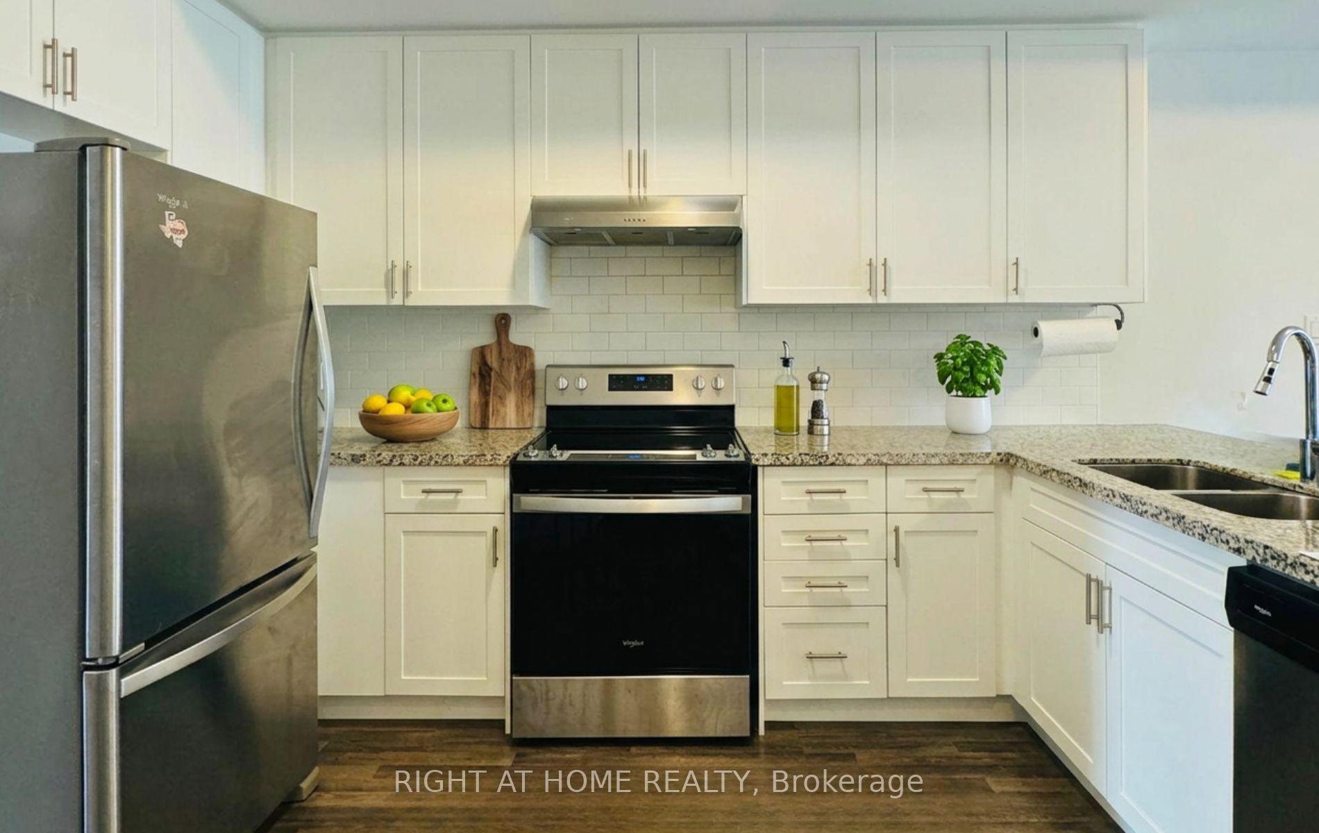 Photo 3 of Unit Unit#1, 1758 Lawrence Avenue, North York, Rustic — HOMEH