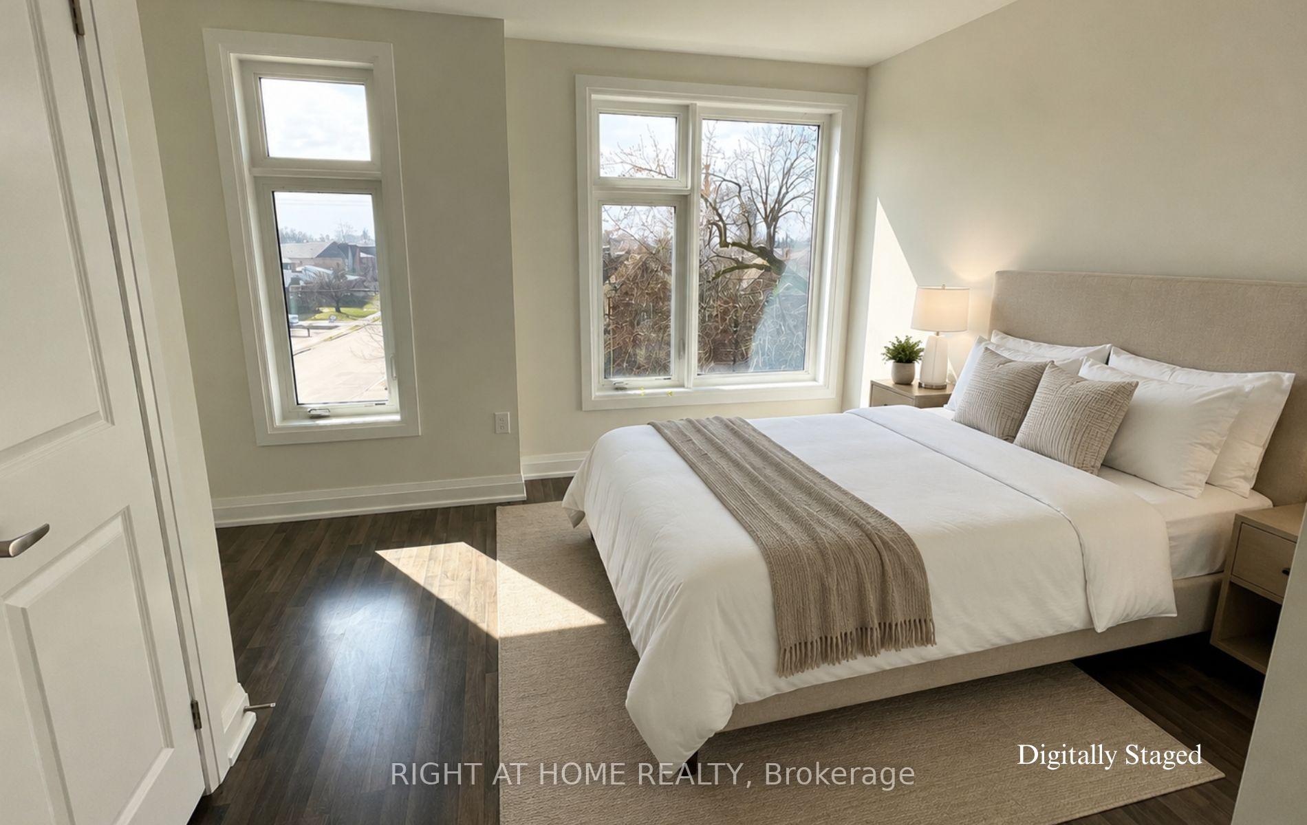 Photo 4 of Unit Unit#1, 1758 Lawrence Avenue, North York, Rustic — HOMEH