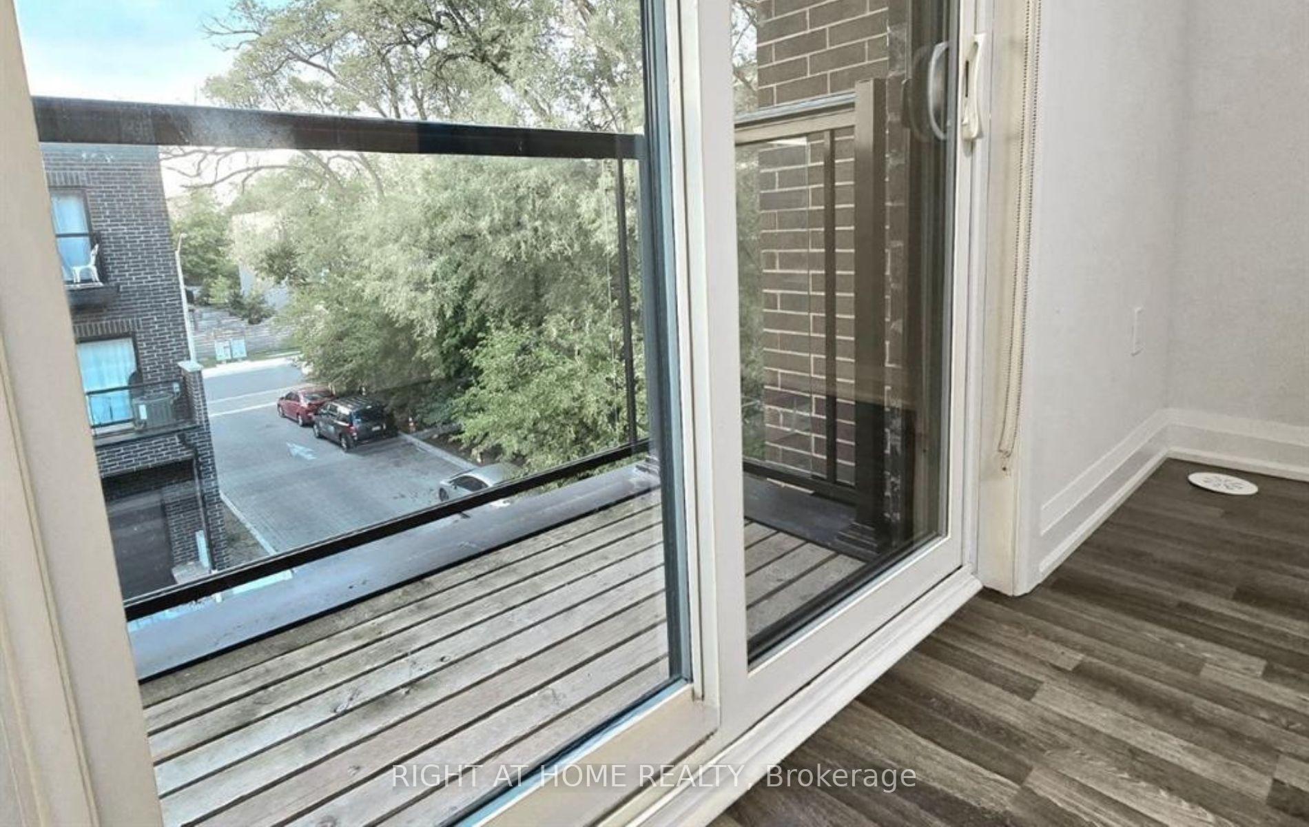 Photo 40 of Unit Unit#1, 1758 Lawrence Avenue, North York, Rustic — HOMEH