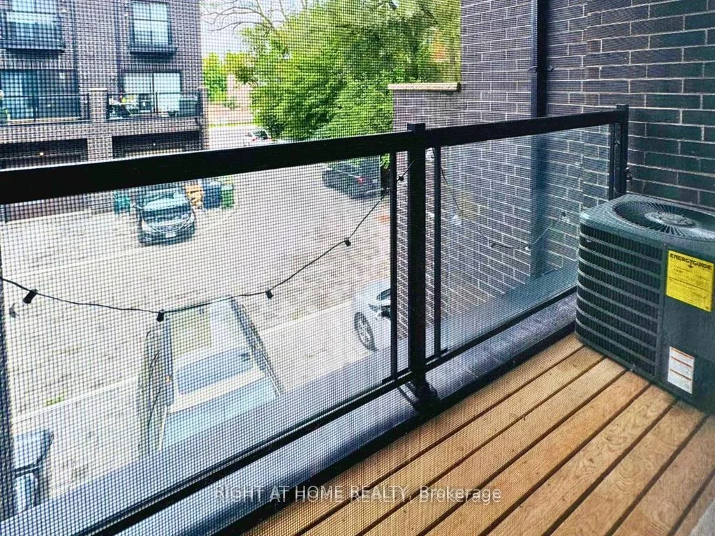 Photo 21 of Unit Unit#1, 1758 Lawrence Avenue, North York, Rustic — HOMEH
