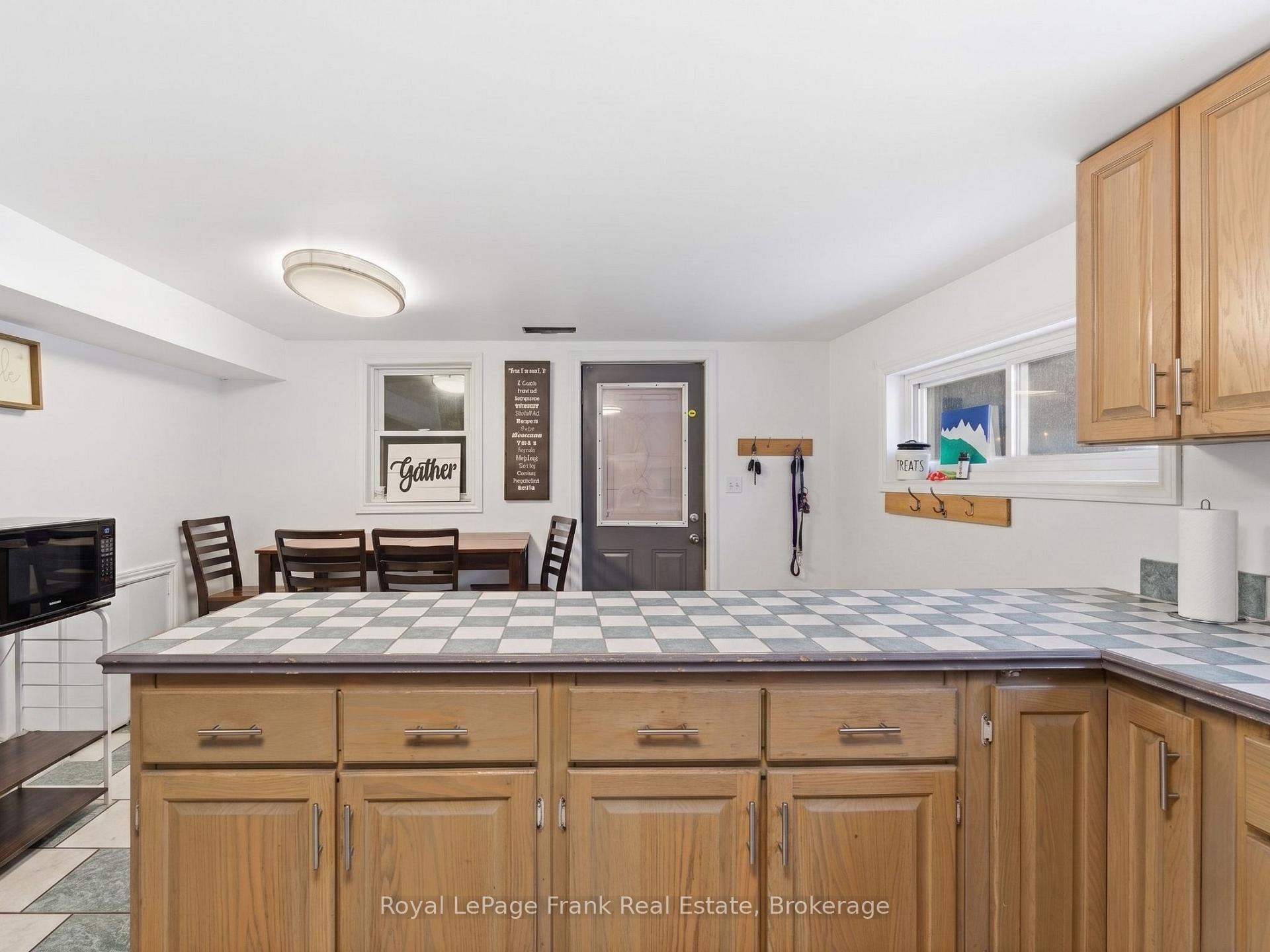 Photo 9 of 241 Bellevue Drive, Quinte West, Sidney Ward — HOMEH