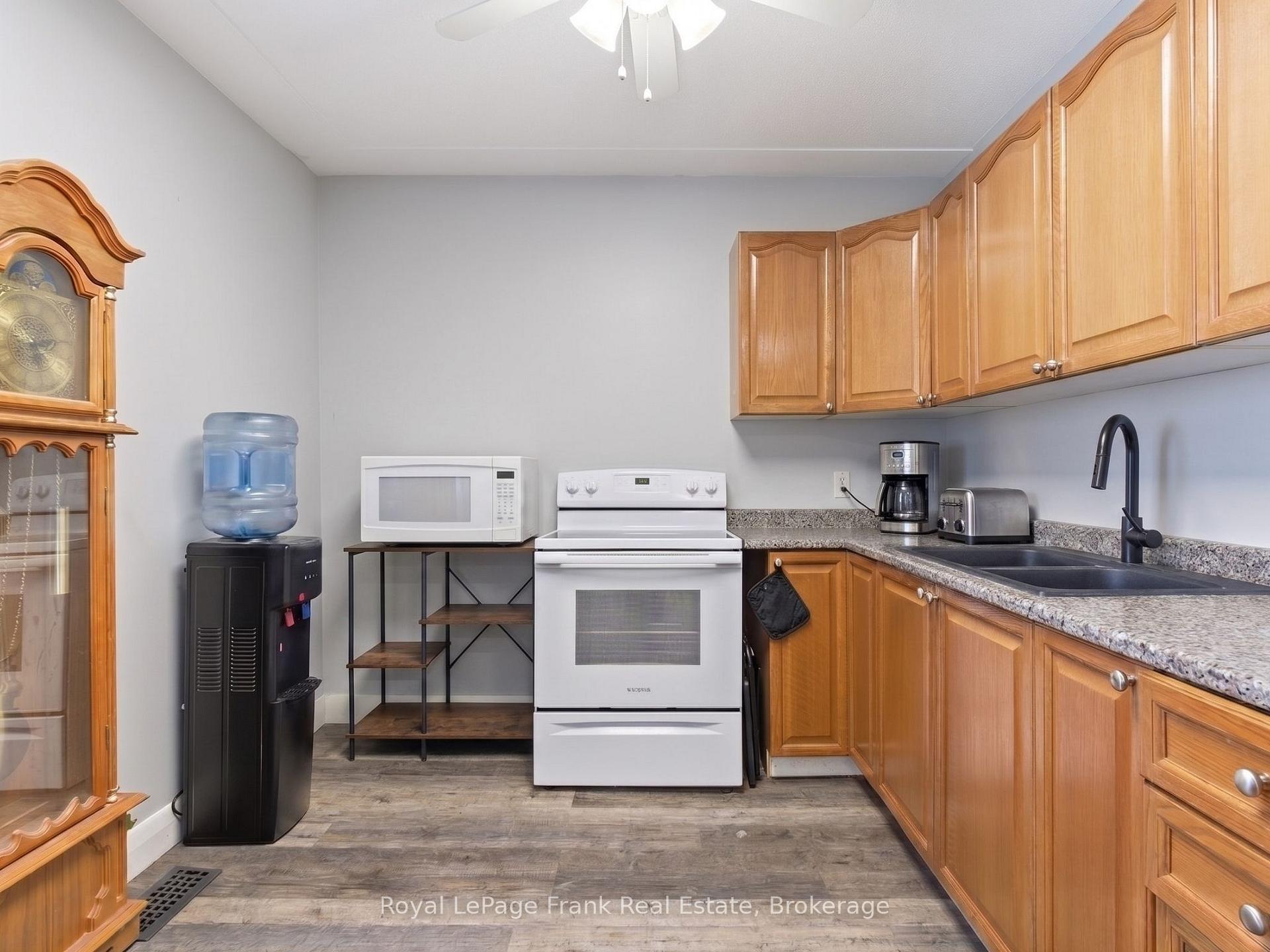 Photo 26 of 241 Bellevue Drive, Quinte West, Sidney Ward — HOMEH