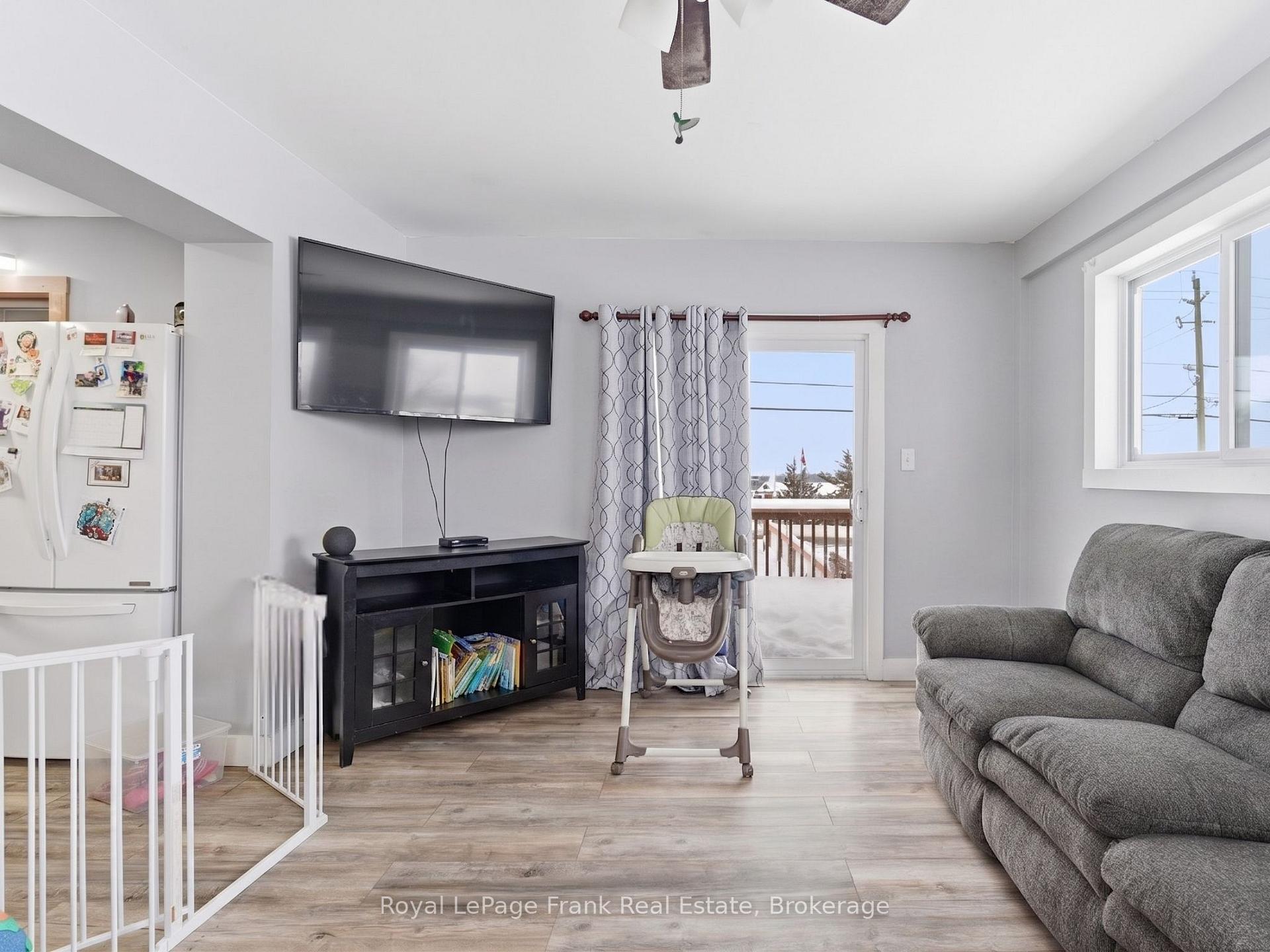 Photo 38 of 241 Bellevue Drive, Quinte West, Sidney Ward — HOMEH