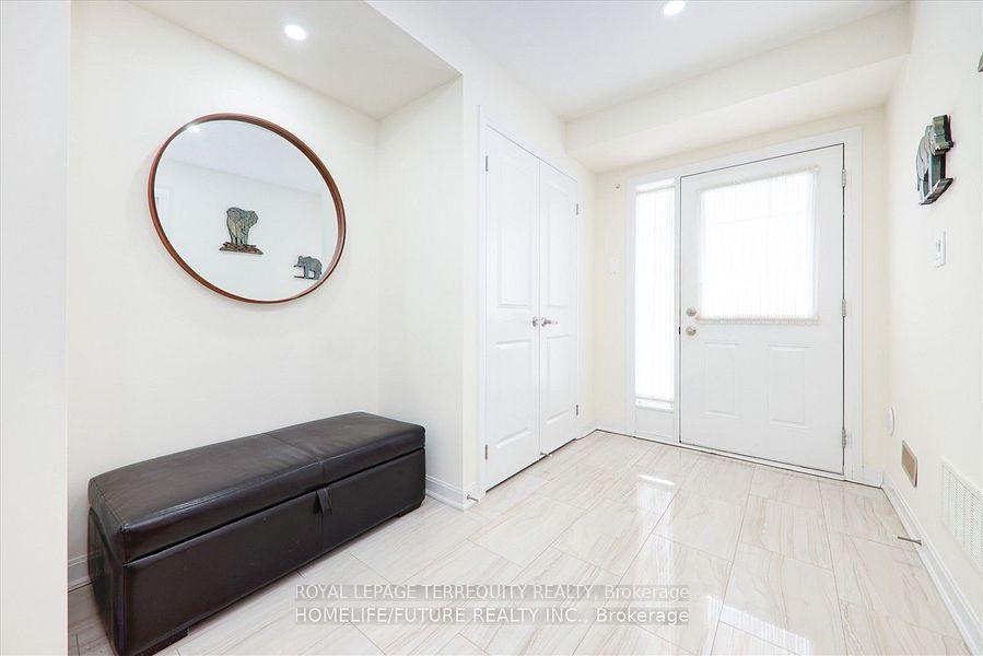 Photo 5 of 2412 Fall Harvest Crescent, Pickering, Rural Pickering — HOMEH