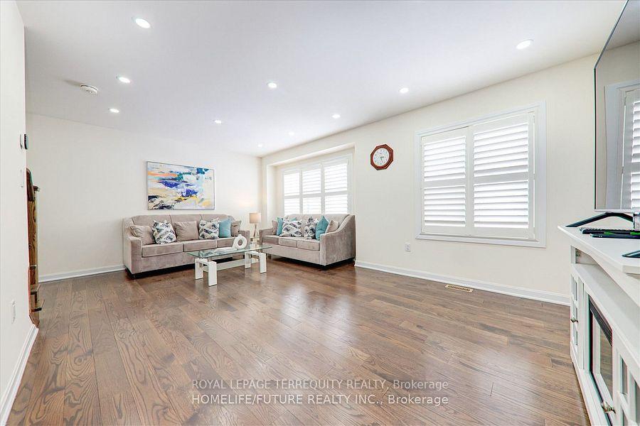 Photo 21 of 2412 Fall Harvest Crescent, Pickering, Rural Pickering — HOMEH