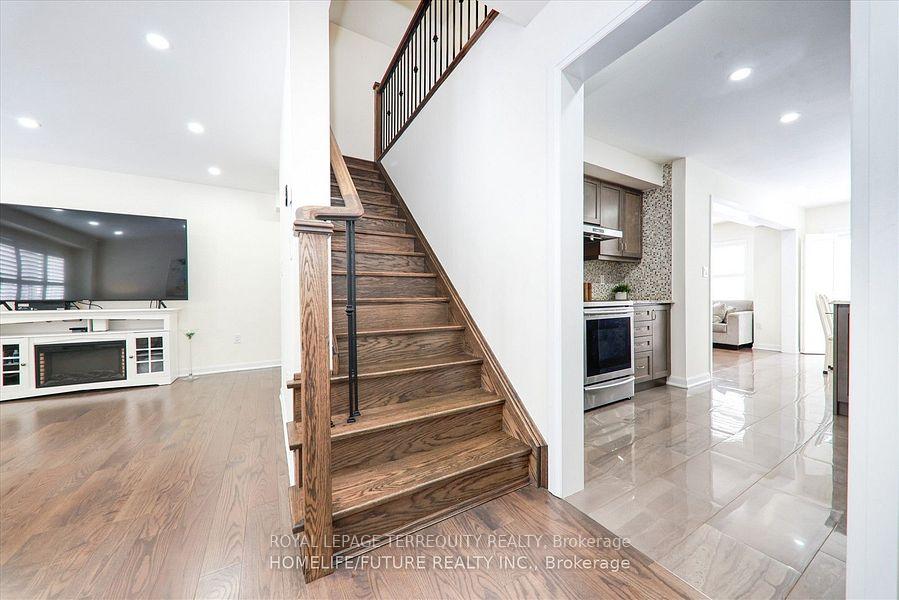 Photo 27 of 2412 Fall Harvest Crescent, Pickering, Rural Pickering — HOMEH