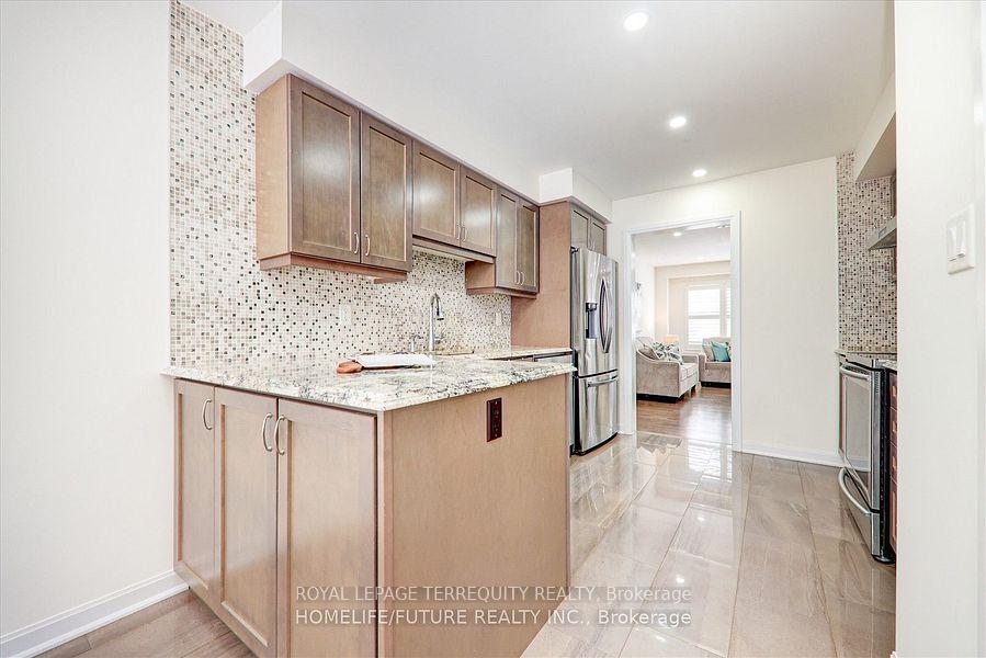 Photo 37 of 2412 Fall Harvest Crescent, Pickering, Rural Pickering — HOMEH