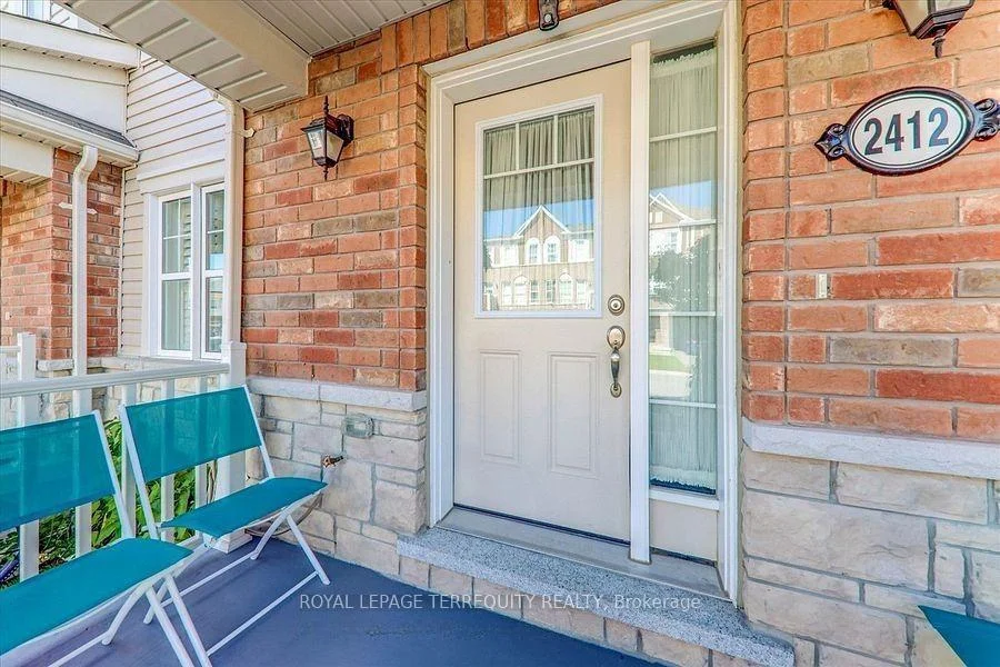 Photo 4 of 2412 Fall Harvest Crescent, Pickering, Rural Pickering — HOMEH