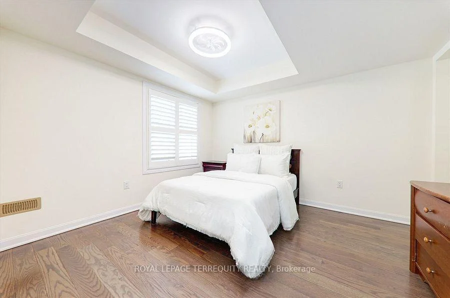 Photo 10 of 2412 Fall Harvest Crescent, Pickering, Rural Pickering — HOMEH