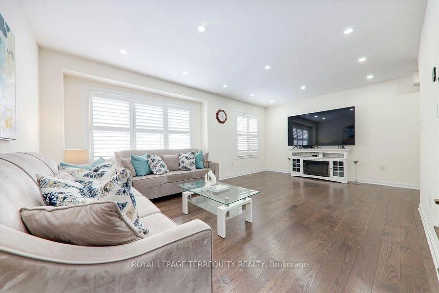 Photo 26 of 2412 Fall Harvest Crescent, Pickering, Rural Pickering — HOMEH