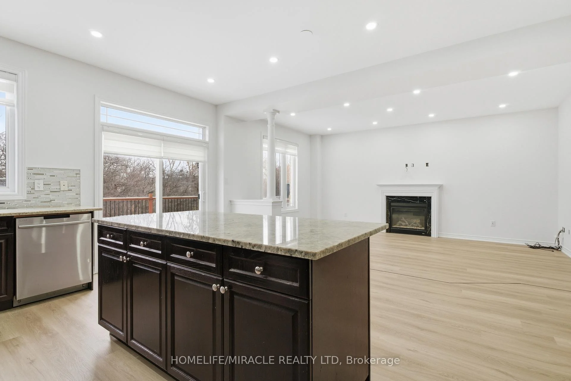 Photo 10 of 71 Skyvalley Drive, Brampton, Bram East — HOMEH
