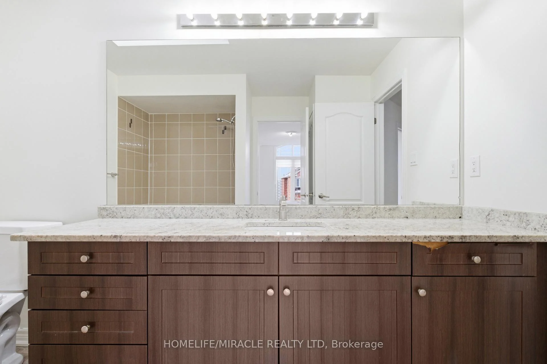 Photo 20 of 71 Skyvalley Drive, Brampton, Bram East — HOMEH