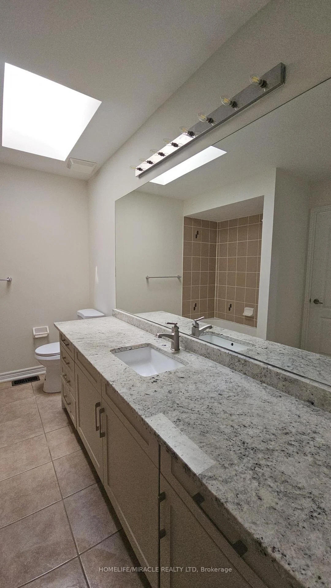 Photo 35 of 71 Skyvalley Drive, Brampton, Bram East — HOMEH