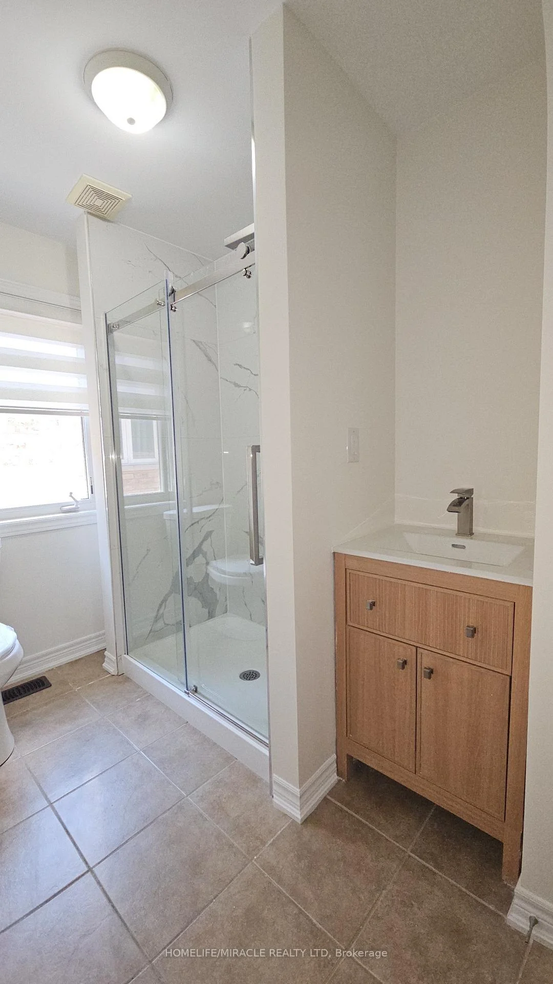 Photo 46 of 71 Skyvalley Drive, Brampton, Bram East — HOMEH