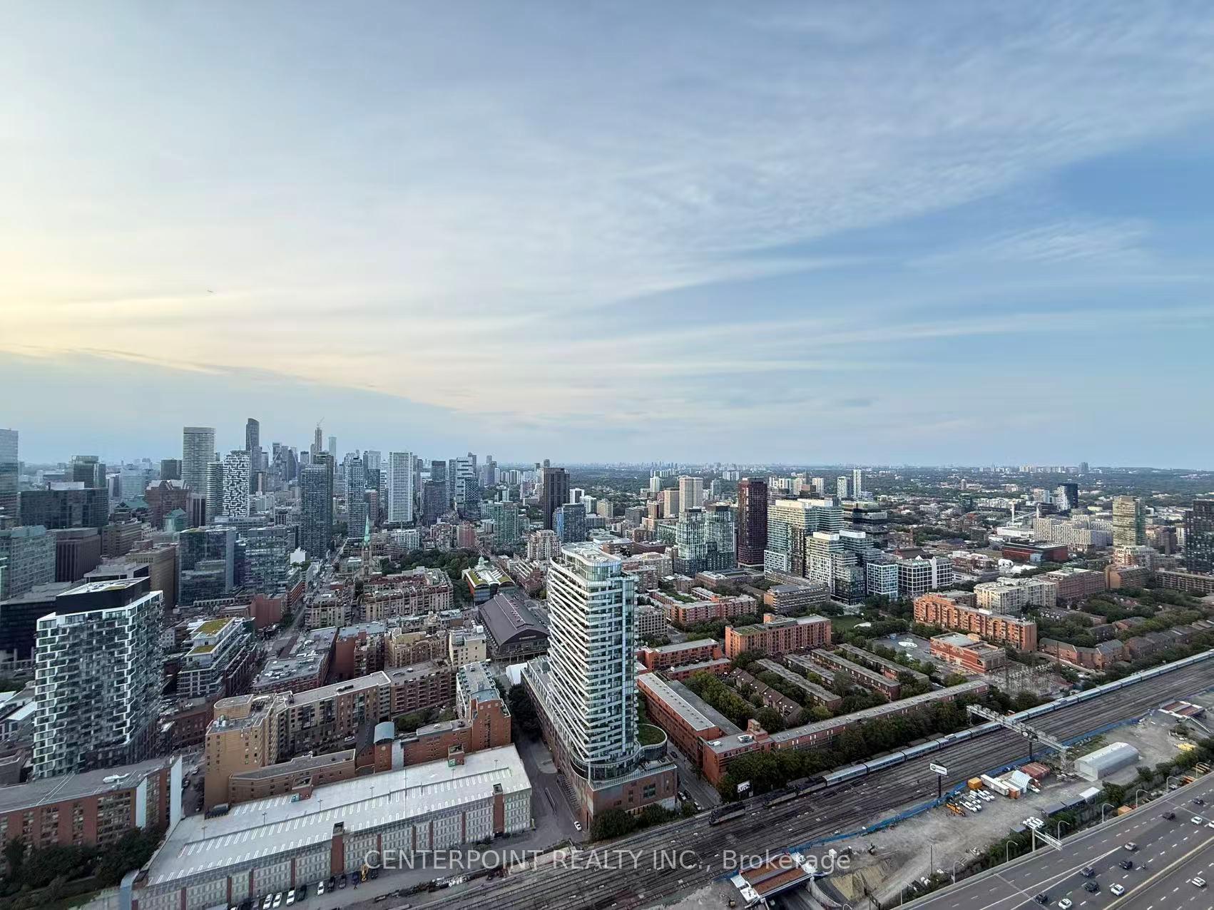 Photo 10 of Unit 5602, 138 Downes Street, Toronto, Waterfront Communities — HOMEH
