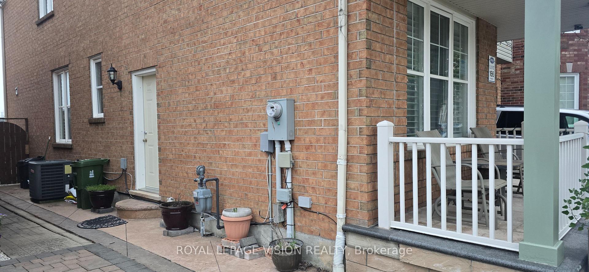 Photo 2 of 13 Antelope Drive, Scarborough, Rouge — HOMEH