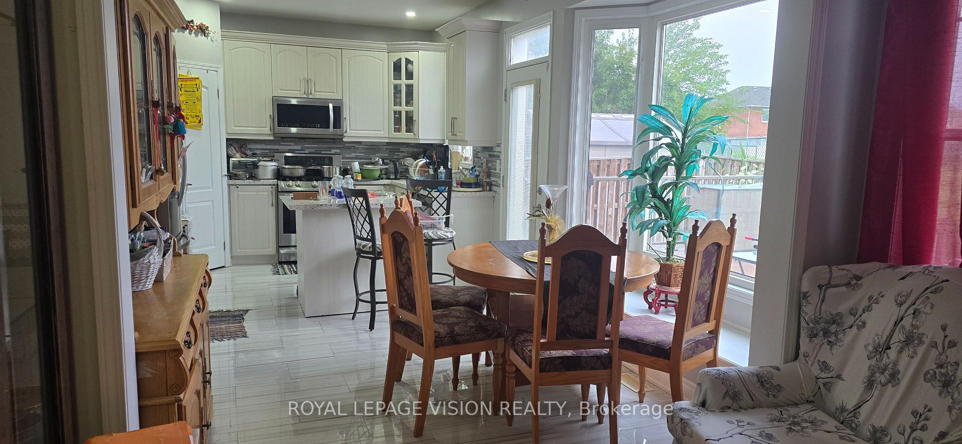 Photo 5 of 13 Antelope Drive, Scarborough, Rouge — HOMEH