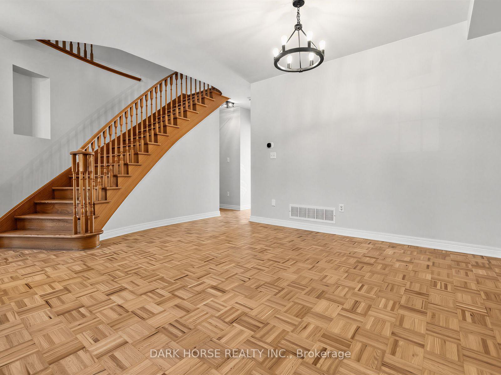 Photo 9 of 55 Redfinch Crescent, Vaughan, Vellore Village — HOMEH
