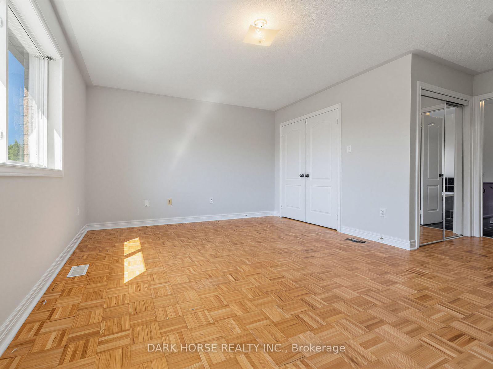 Photo 24 of 55 Redfinch Crescent, Vaughan, Vellore Village — HOMEH