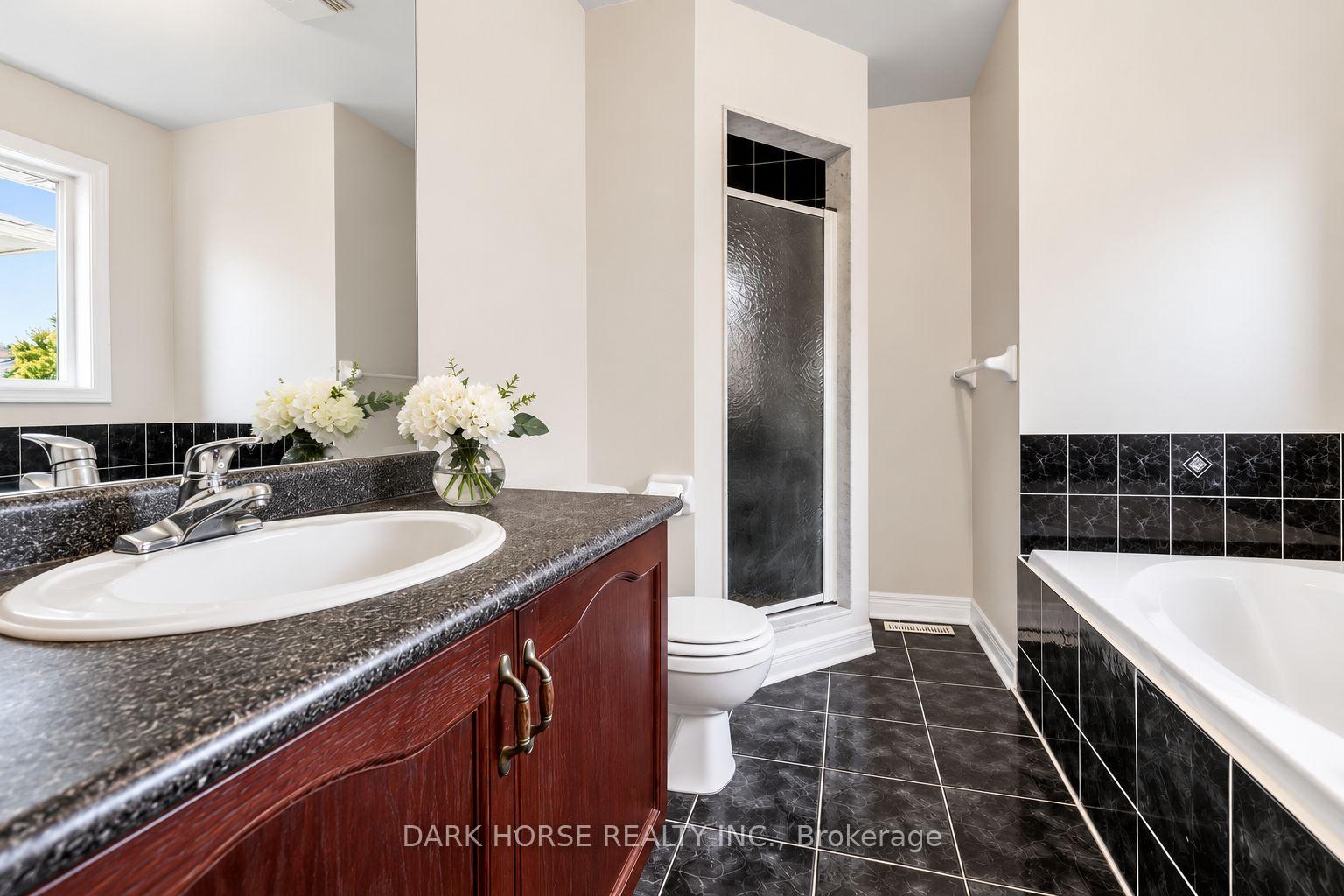 Photo 26 of 55 Redfinch Crescent, Vaughan, Vellore Village — HOMEH