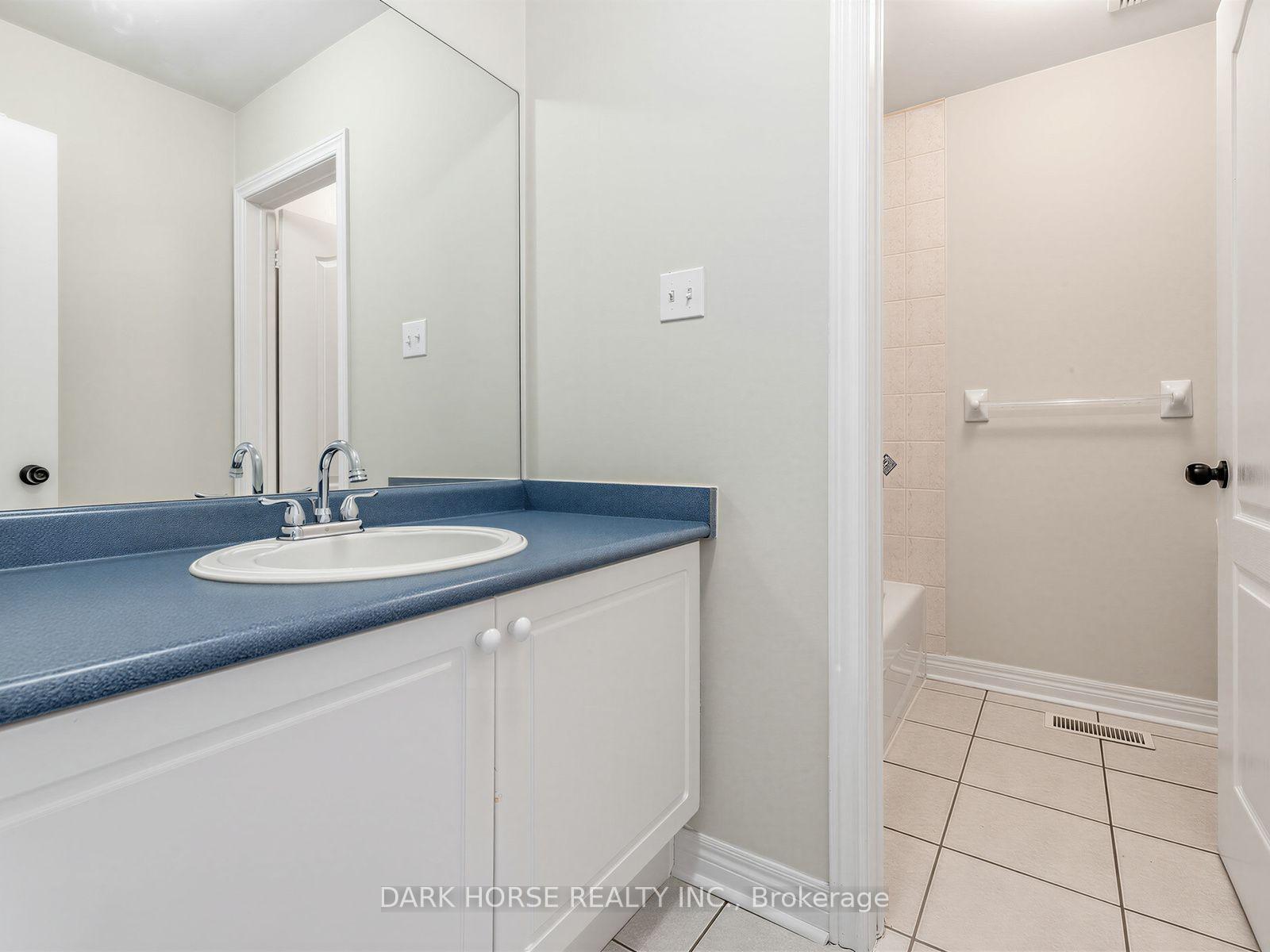 Photo 33 of 55 Redfinch Crescent, Vaughan, Vellore Village — HOMEH