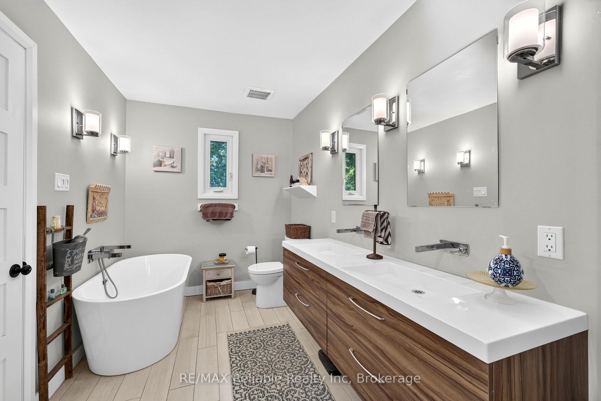 Photo 20 of 45 Main Street S, Bluewater, Bayfield — HOMEH