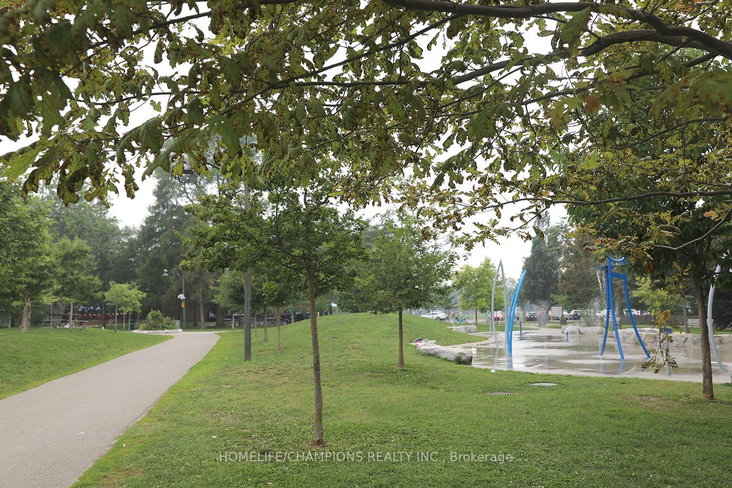 Photo 33 of 1428 Outlet Drive, Oshawa, Lakeview — HOMEH