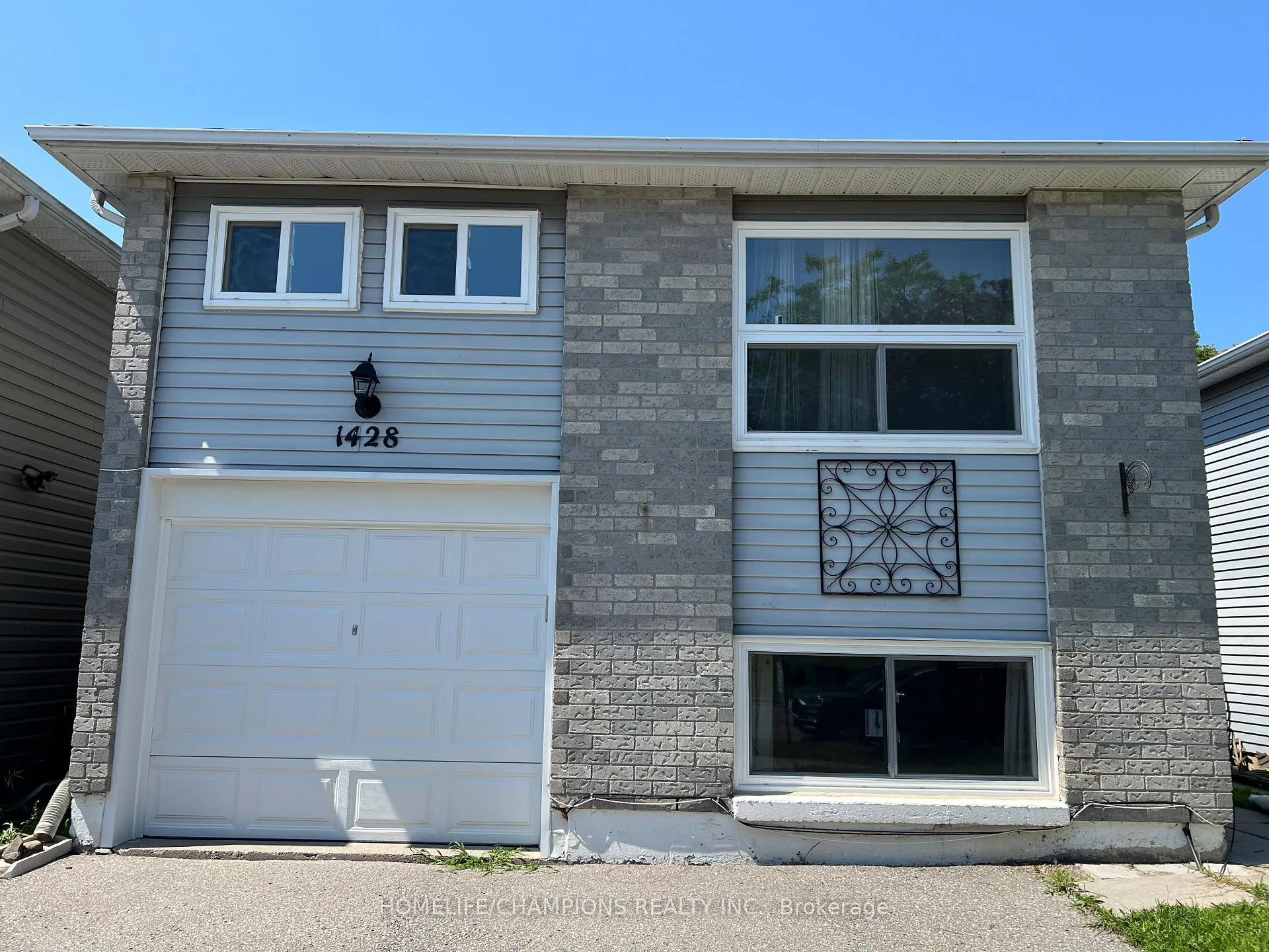 Photo 2 of 1428 Outlet Drive, Oshawa, Lakeview — HOMEH