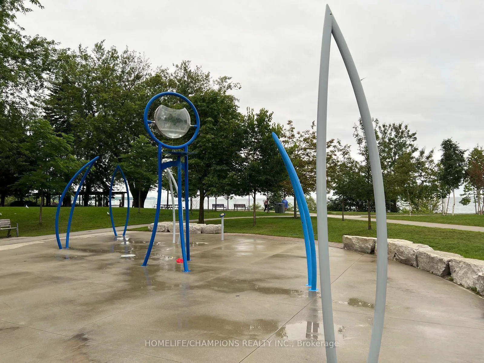 Photo 38 of 1428 Outlet Drive, Oshawa, Lakeview — HOMEH