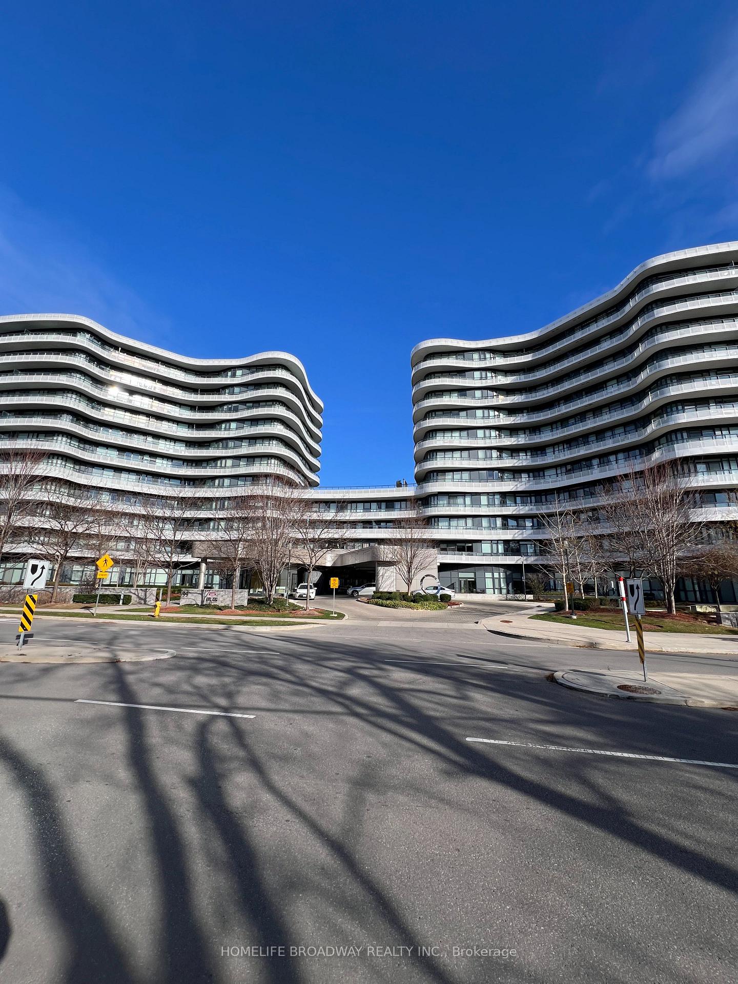 Front of Unit 304, 99 The Donway