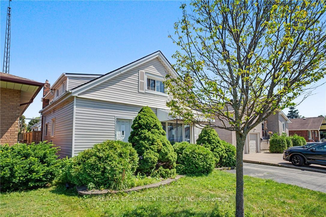 Photo 3 of 485 Cochrane Road, Hamilton, Rosedale — HOMEH