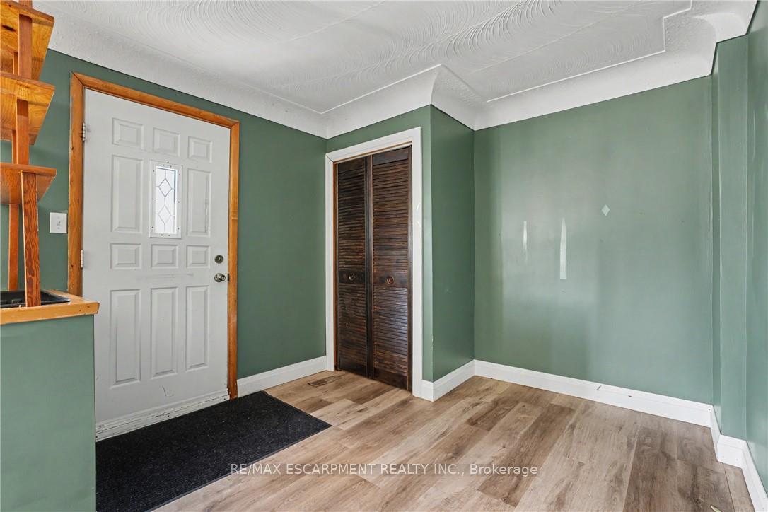 Photo 4 of 485 Cochrane Road, Hamilton, Rosedale — HOMEH