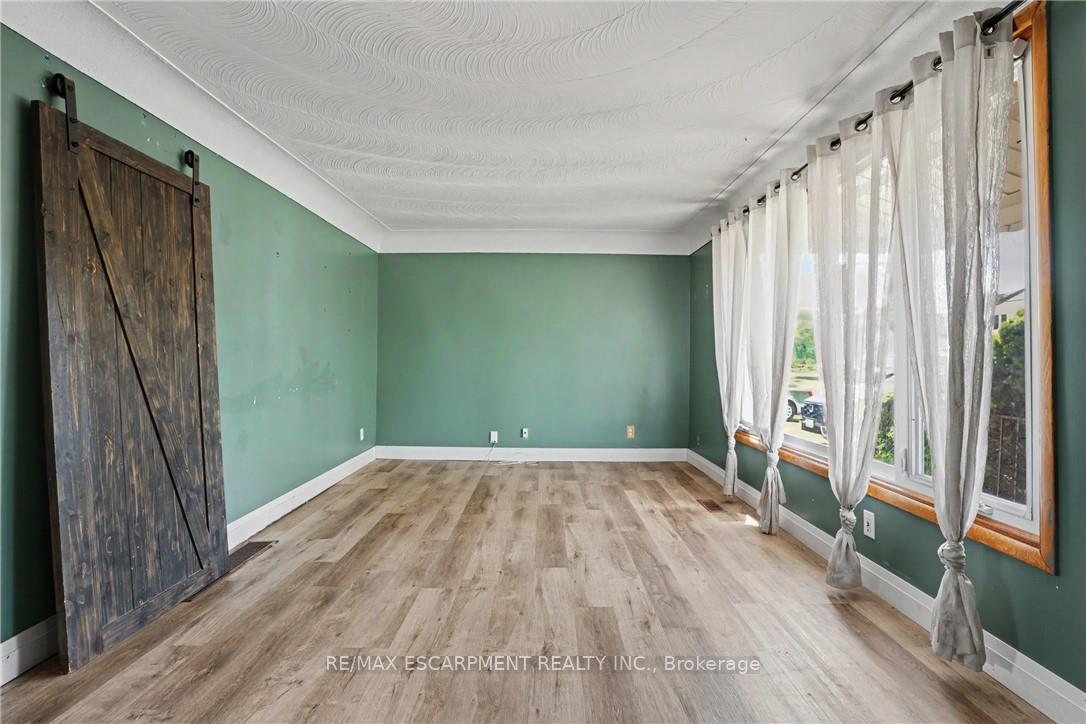 Photo 5 of 485 Cochrane Road, Hamilton, Rosedale — HOMEH