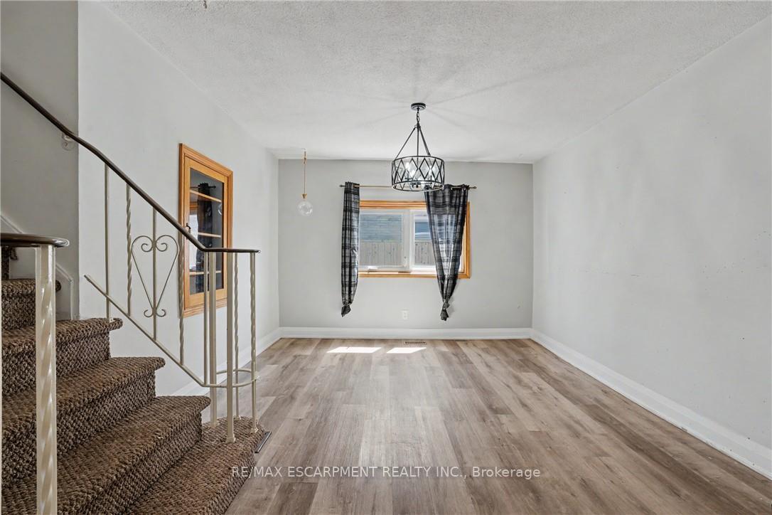 Photo 8 of 485 Cochrane Road, Hamilton, Rosedale — HOMEH
