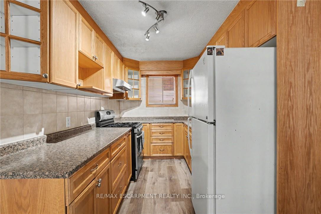 Photo 10 of 485 Cochrane Road, Hamilton, Rosedale — HOMEH