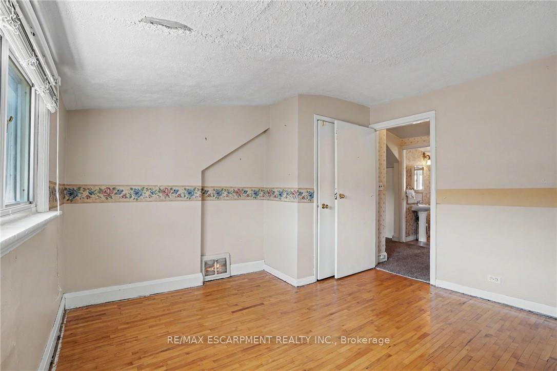 Photo 23 of 485 Cochrane Road, Hamilton, Rosedale — HOMEH