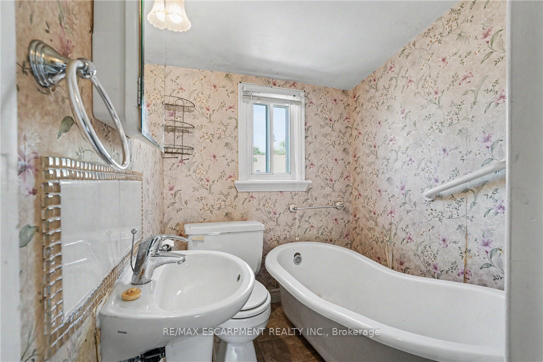 Photo 24 of 485 Cochrane Road, Hamilton, Rosedale — HOMEH